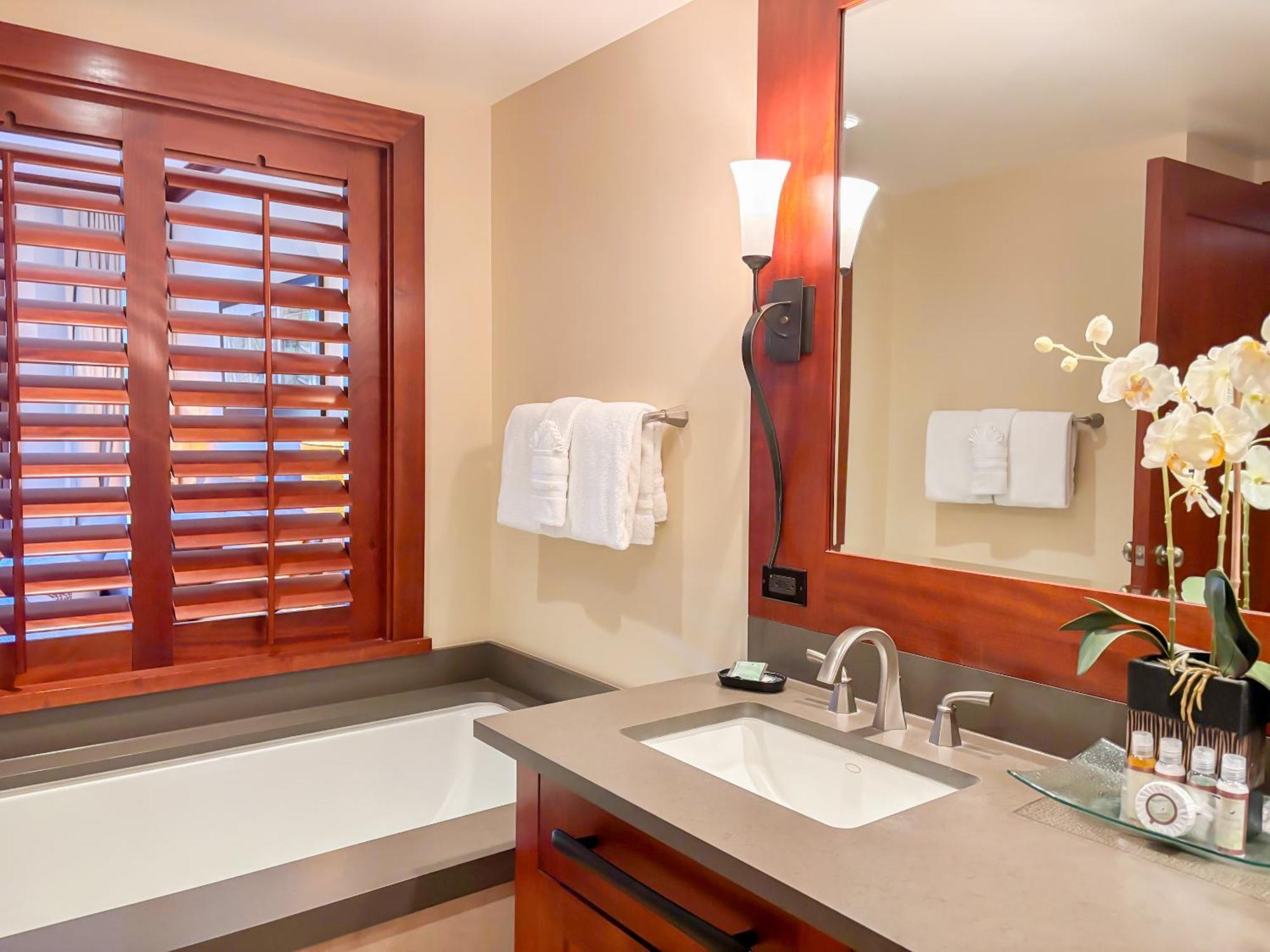 Ko Olina Beach Villas B304 - 3Br Luxury Condo With Stunning Ocean View & 2 Free Parking Kapolei Exterior foto